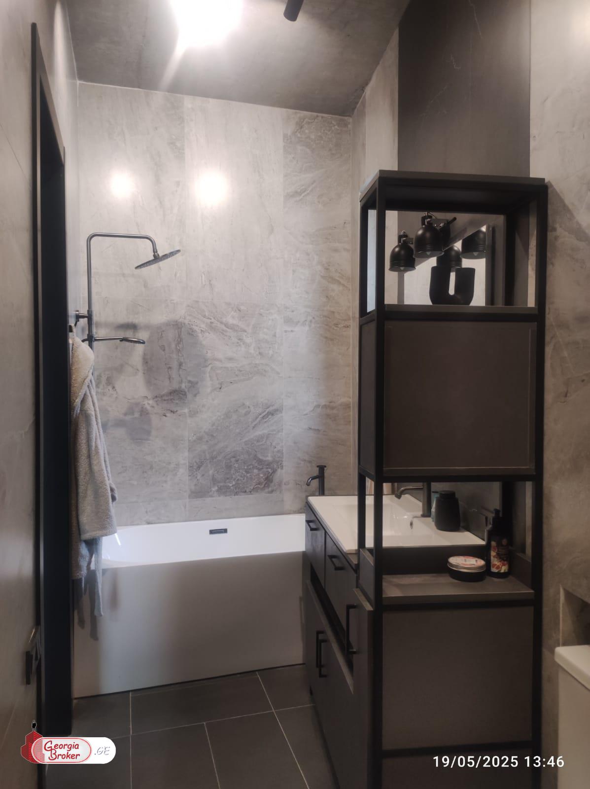 იყიდება ახალი გარემონტებული 6 ოთახიანი სახლი  მცხეთასთან,  ციხედიდის ტერიტორიაზე